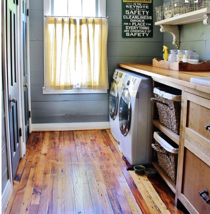 Laundry room via Thistlewood Farm